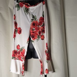 Arabella size 1X  bell bottom crop capri pants!